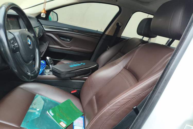 Used BMW 5 Series 2017 525Li Luxury Design Package Left Front Seat