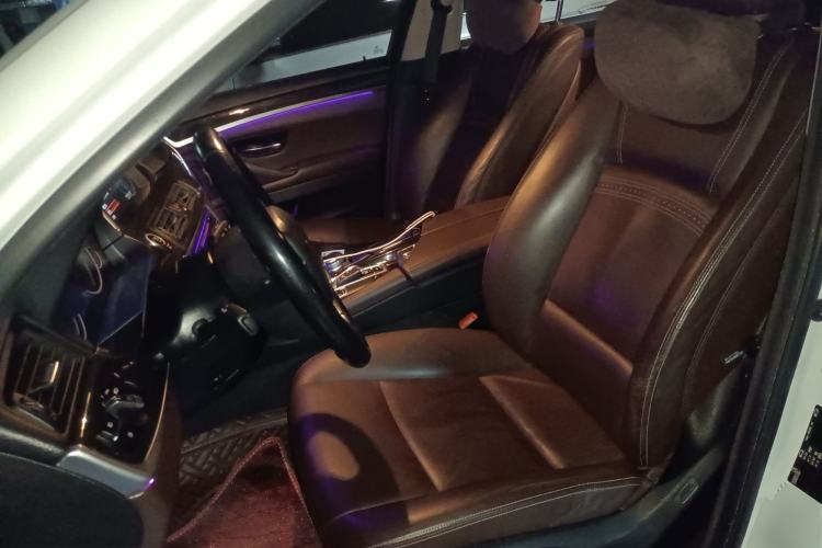 Used BMW 5 Series 2017 525Li Luxury Design Package Left Front Seat