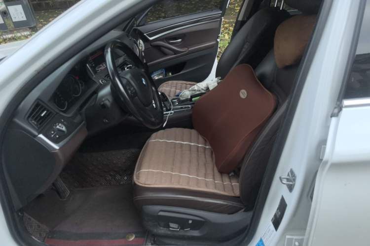 Used BMW 5 Series 2017 525Li Luxury Design Package Left Front Seat