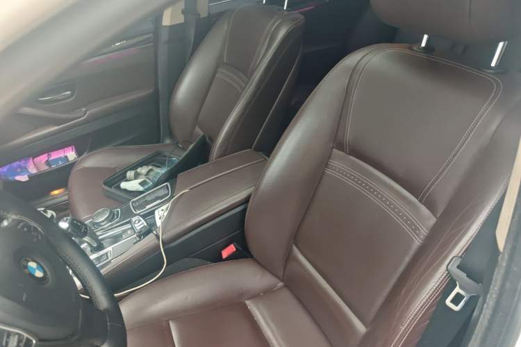 Used BMW 5 Series 2017 525Li Luxury Design Package Left Front Seat