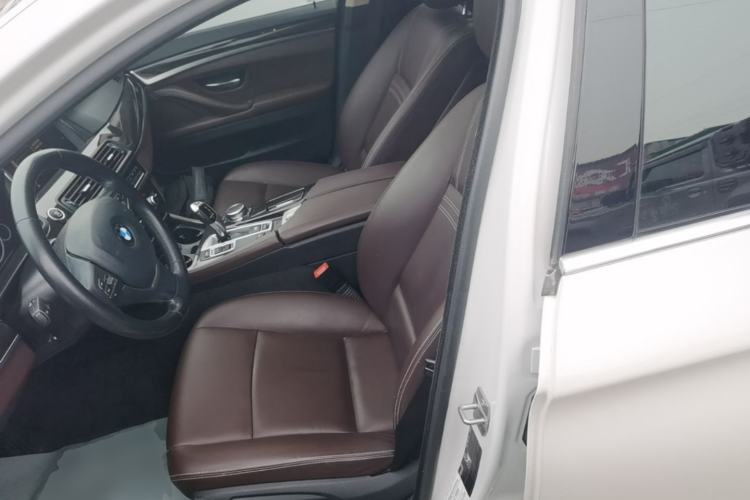Used BMW 5 Series 2017 525Li Luxury Design Package Left Front Seat