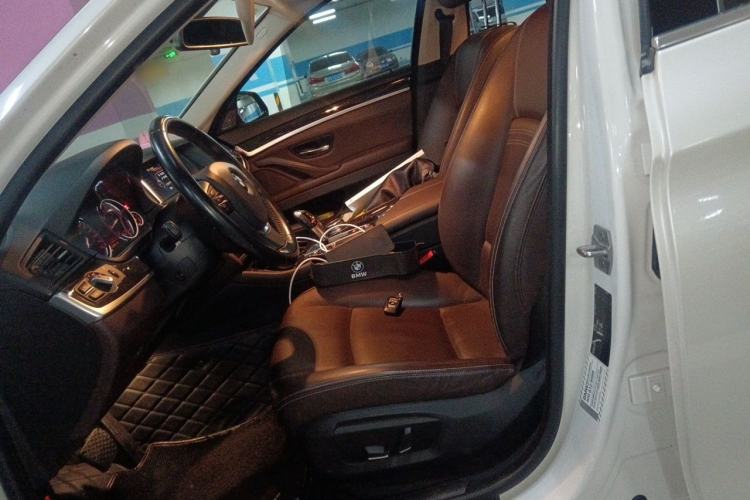 Used BMW 5 Series 2017 525Li Luxury Design Package Left Front Seat