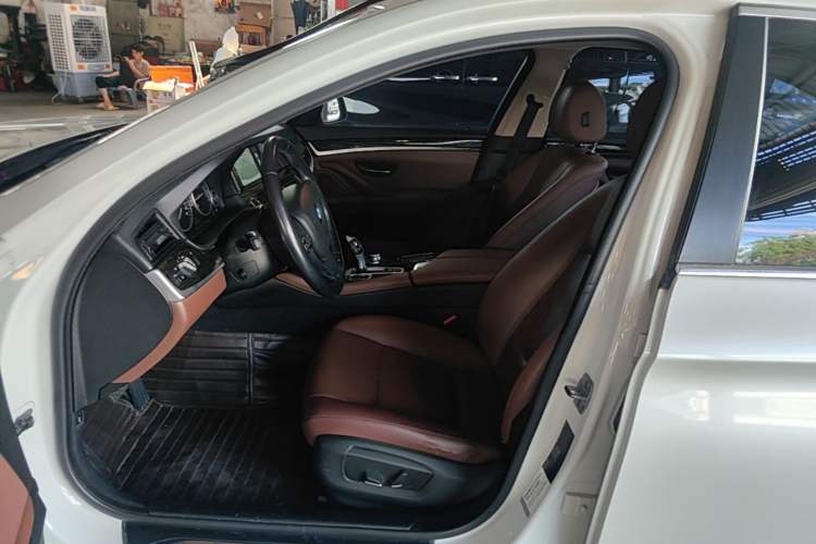 Used BMW 5 Series 2017 525Li Leading Model Left Front Seat