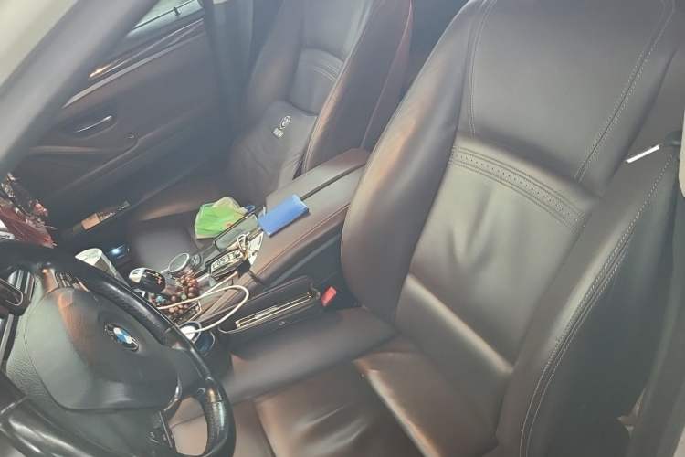 Used BMW 5 Series 2017 525Li Luxury Design Package Left Front Seat