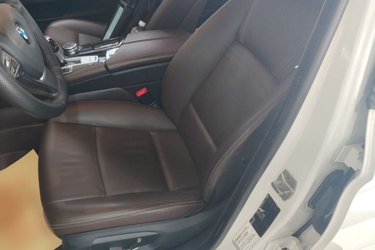Used BMW 5 Series 2017 525Li Luxury Design Package Left Front Seat