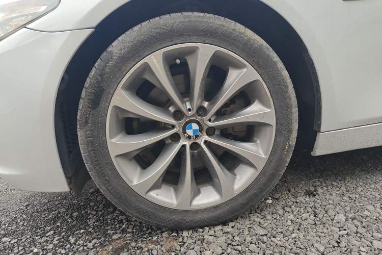 Used BMW 5 Series 2017 525Li Leading Model Left Front Wheel Hub