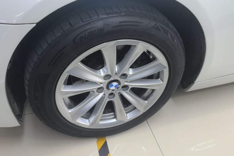 Used BMW 5 Series 2017 520Li Elegant Edition Left Front Wheel Hub