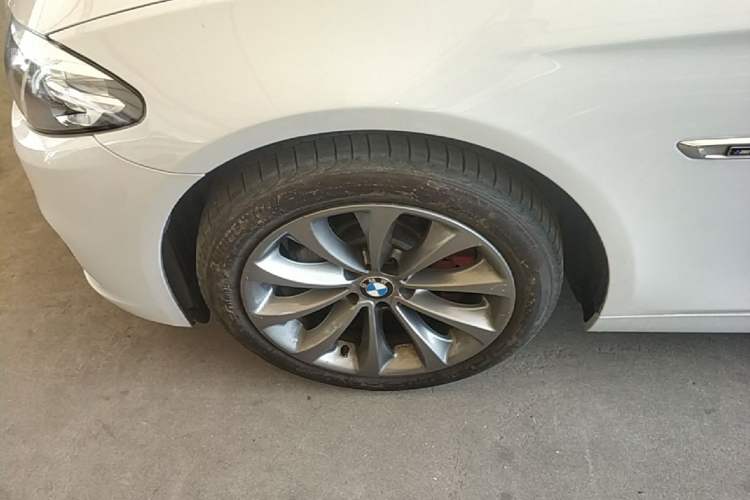 Used BMW 5 Series 2017 525Li Leading Model Left Front Wheel Hub