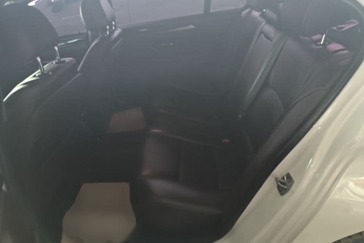 Used BMW 5 Series 2017 525Li Luxury Design Package Left Rear Seat