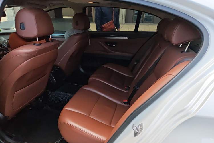 Used BMW 5 Series 2017 525Li Leading Model Left Rear Seat