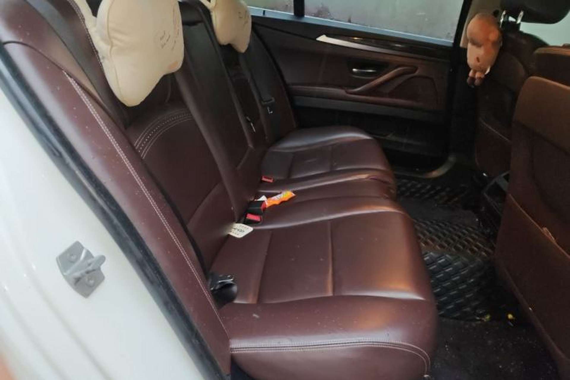 Used BMW 5 Series 2017 525Li Luxury Design Package Left Rear Seat