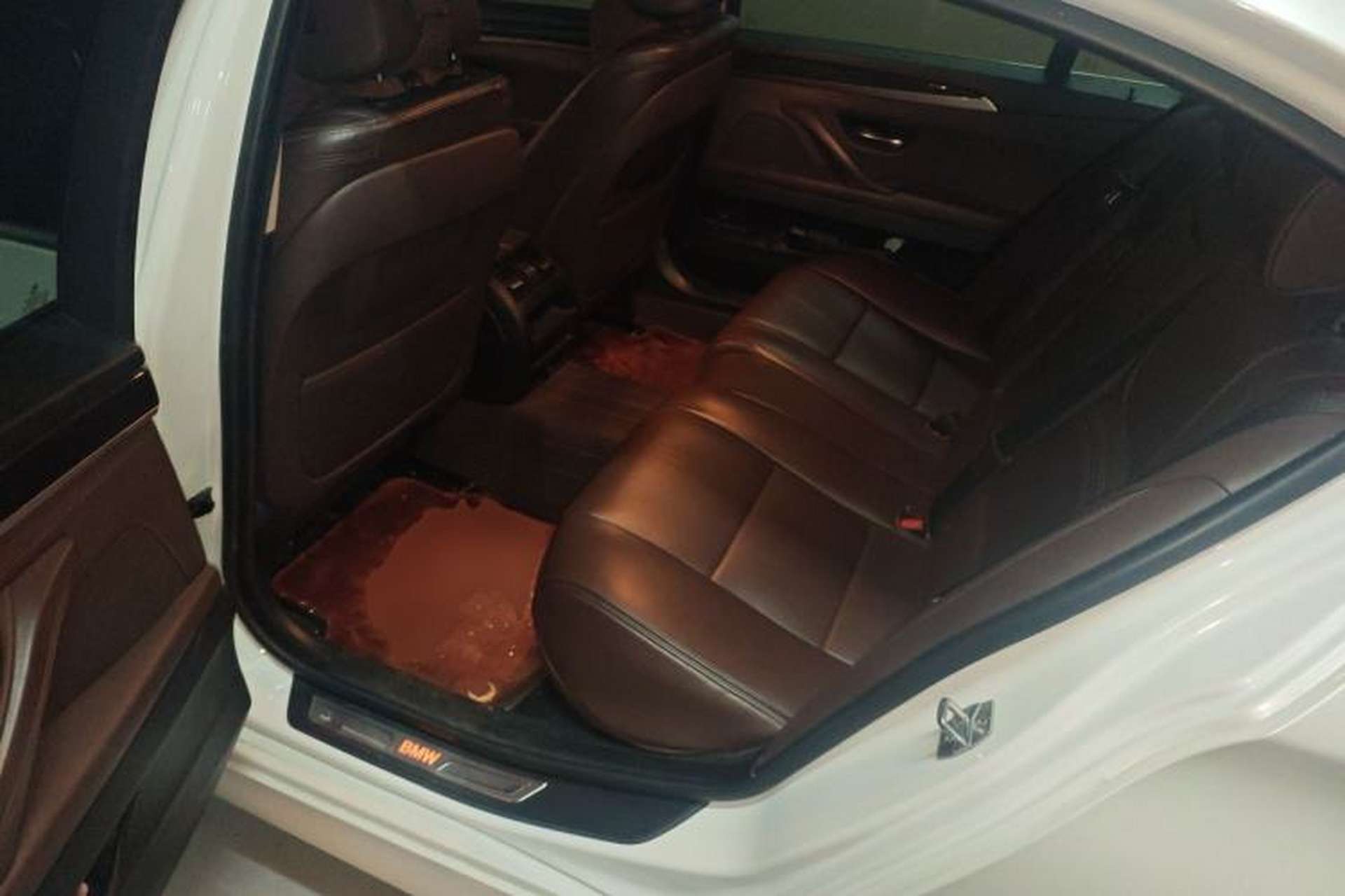 Used BMW 5 Series 2017 525Li Luxury Design Package Left Rear Seat