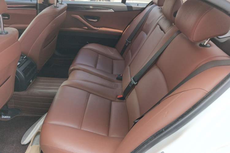 Used BMW 5 Series 2017 525Li Leading Model Left Rear Seat