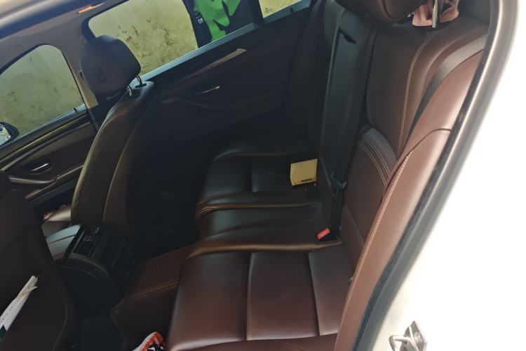 Used BMW 5 Series 2017 525Li Luxury Design Package Left Rear Seat