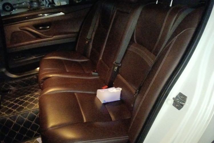 Used BMW 5 Series 2017 525Li Luxury Design Package Left Rear Seat