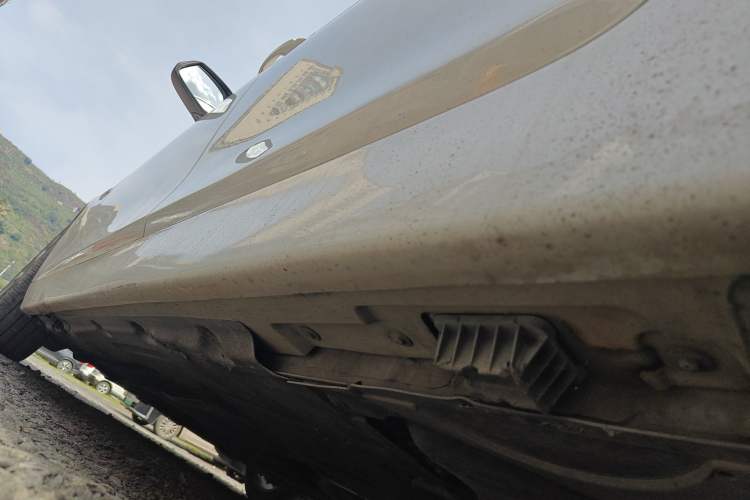 Used BMW 5 Series 2017 525Li Leading Model Left Side Sill