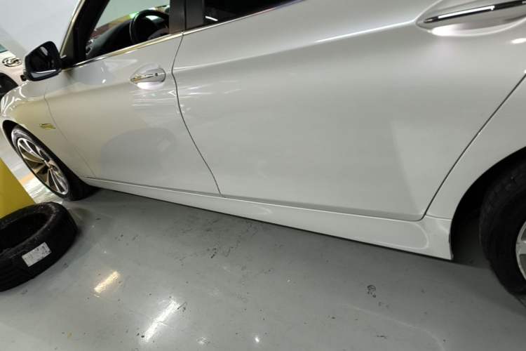 Used BMW 5 Series 2017 525Li Leading Model Left Side Sill
