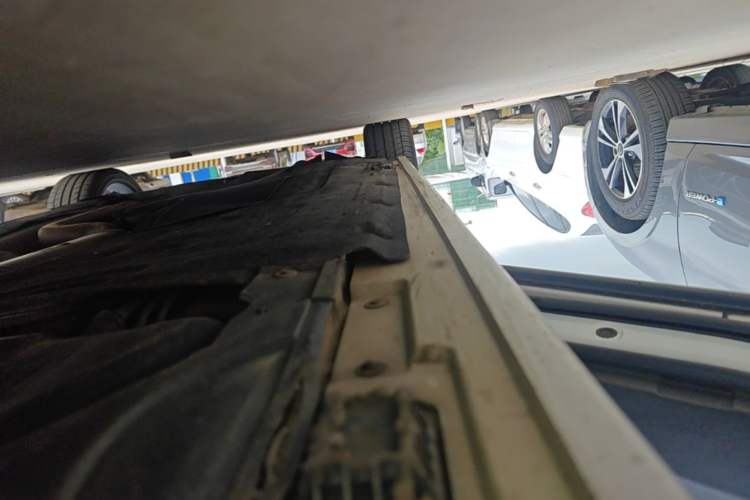 Used BMW 5 Series 2017 520Li Elegant Edition Left Side Sill