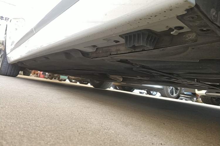 Used BMW 5 Series 2017 525Li Leading Model Left Side Sill
