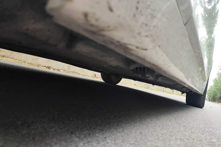 Used BMW 5 Series 2017 525Li Luxury Design Package Left Side Sill