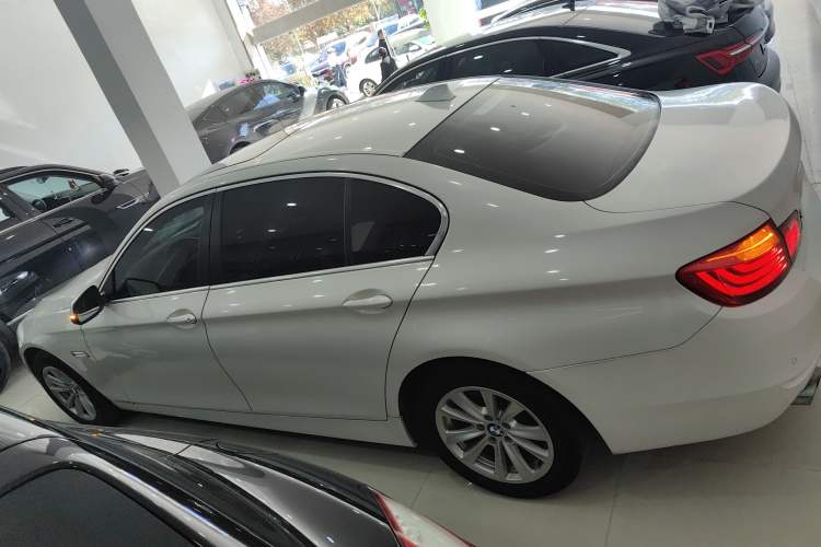 Used BMW 5 Series 2017 520Li Elegant Edition Left Side