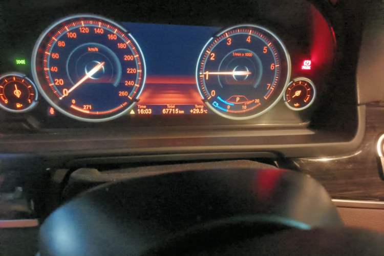 Used BMW 5 Series 2017 525Li Luxury Design Package Odometer Close Up