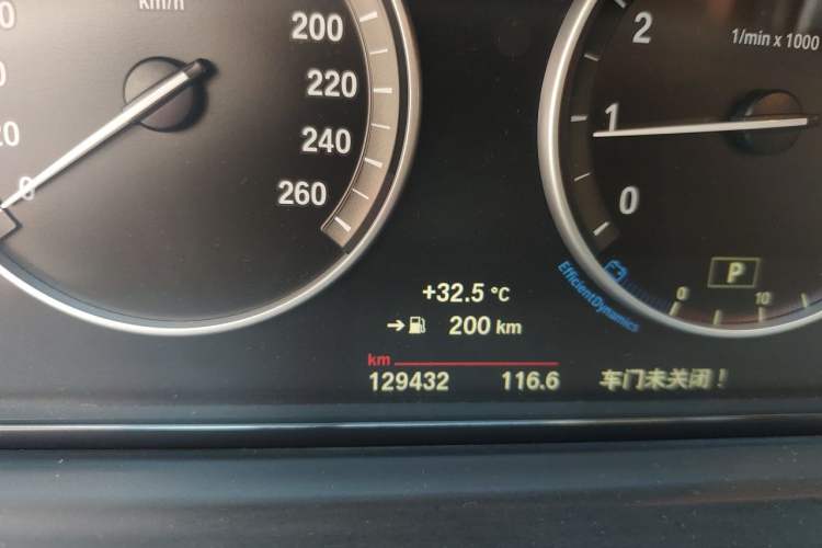 Used BMW 5 Series 2017 520Li Elegant Edition Odometer Close Up