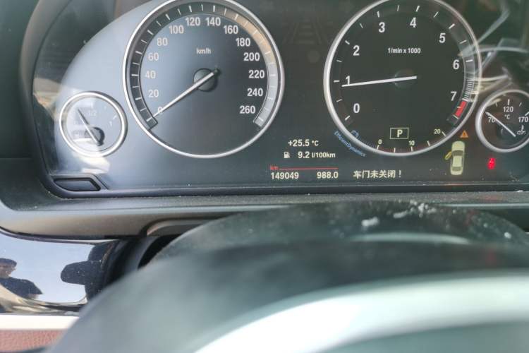 Used BMW 5 Series 2017 520Li Elegant Edition Odometer Close Up