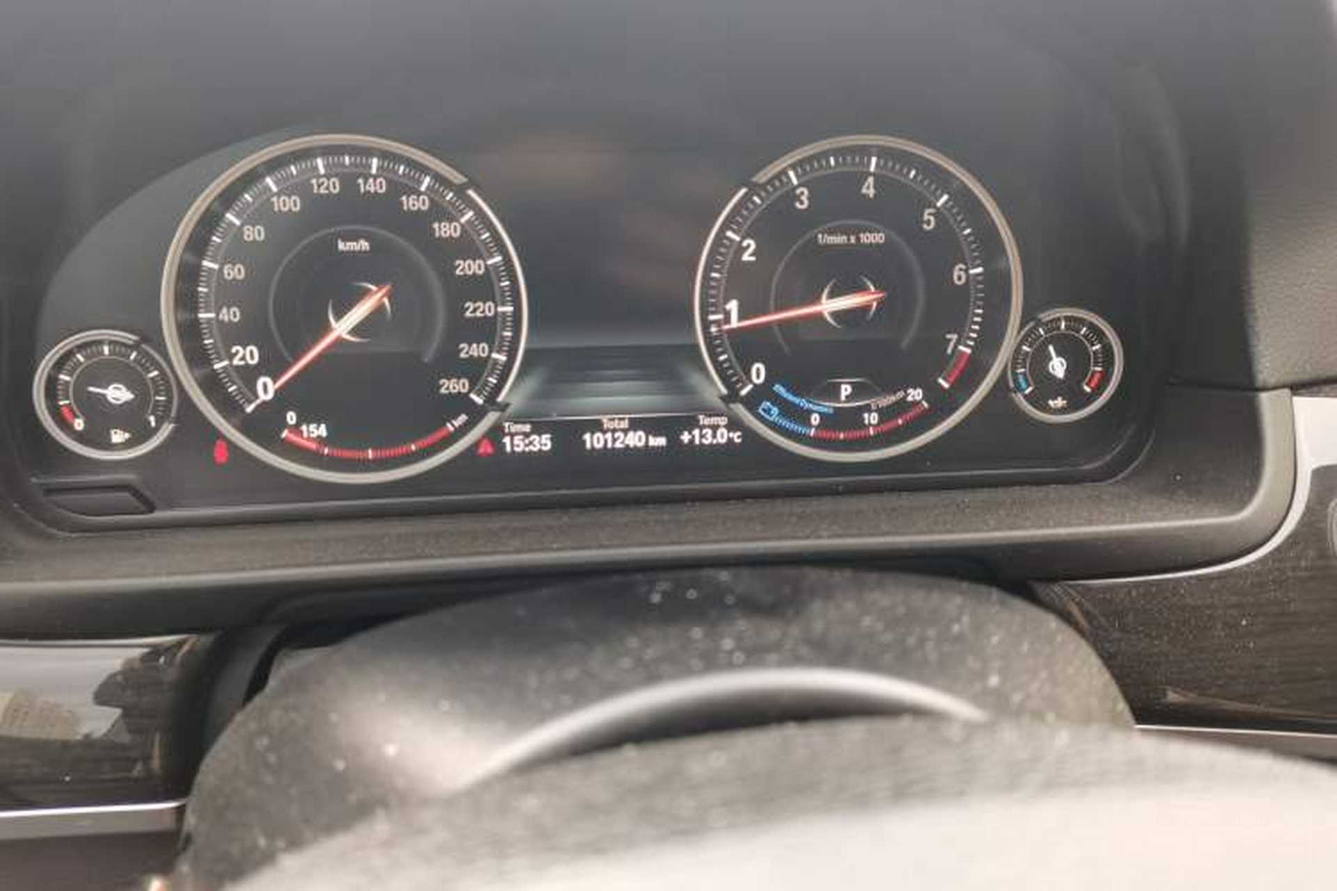 Used BMW 5 Series 2017 525Li Luxury Design Package Odometer Close Up