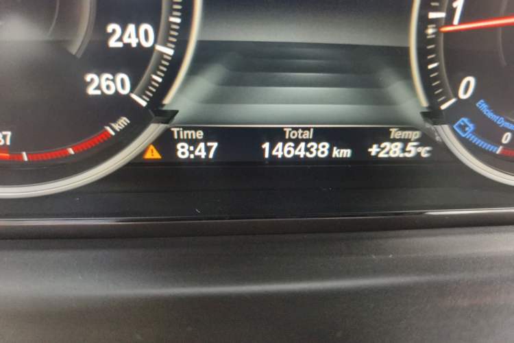 Used BMW 5 Series 2017 525Li Luxury Design Package Odometer Close Up