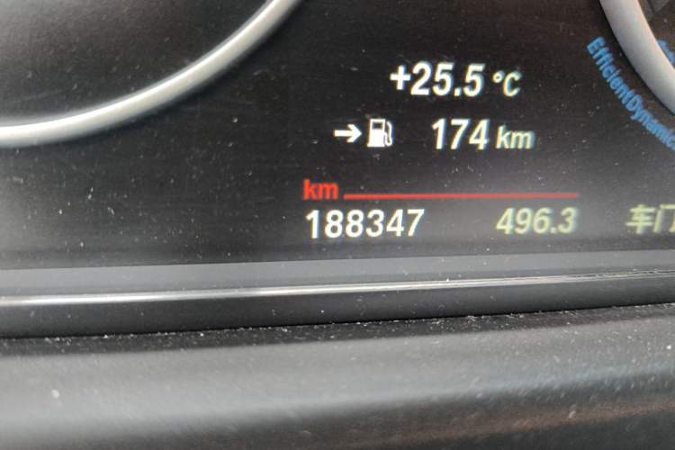 Used BMW 5 Series 2017 520Li Elegant Edition Odometer Close Up