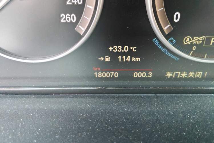 Used BMW 5 Series 2017 520Li Elegant Edition Odometer Close Up