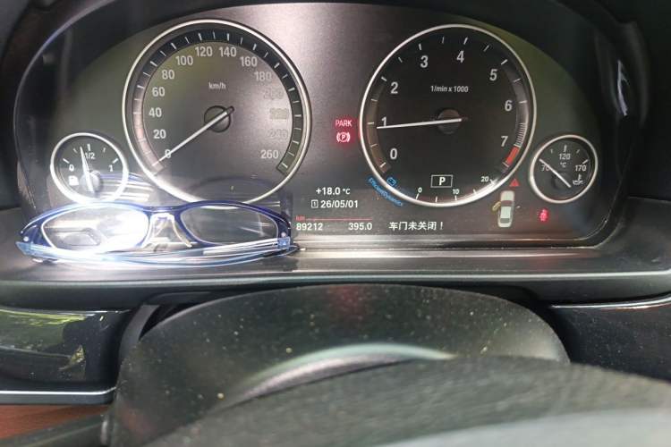 Used BMW 5 Series 2017 520Li Elegant Edition Odometer Close Up