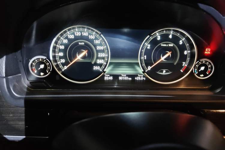Used BMW 5 Series 2017 525Li Luxury Design Package Odometer Close Up