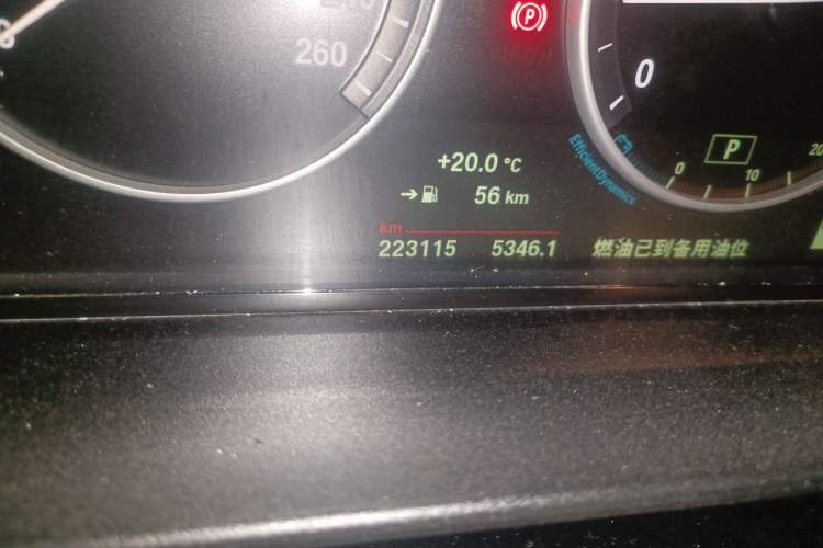 Used BMW 5 Series 2017 525Li Leading Model Odometer Close Up