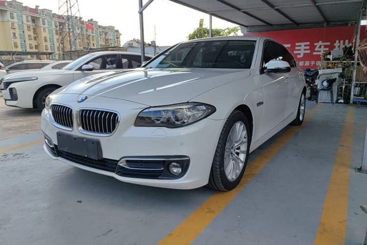 Ojetý BMW 5 Series 2017 525Li Luxury Design Package Guazi used car, China used car export, Used car for sale, Used cars, Cheapest cars for sale