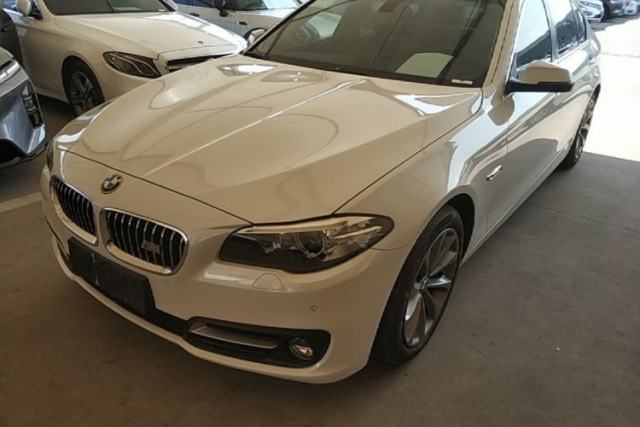 Used BMW 5 Series 2017 525Li Leading Model