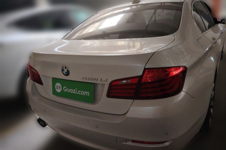 Used BMW 5 Series 2017 525Li Leading Model Rear