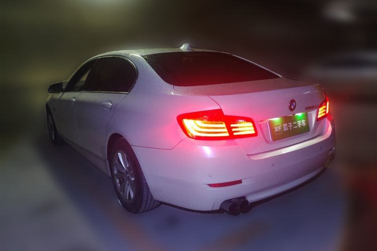 Used BMW 5 Series 2017 520Li Elegant Edition Rear Left 45 Deg