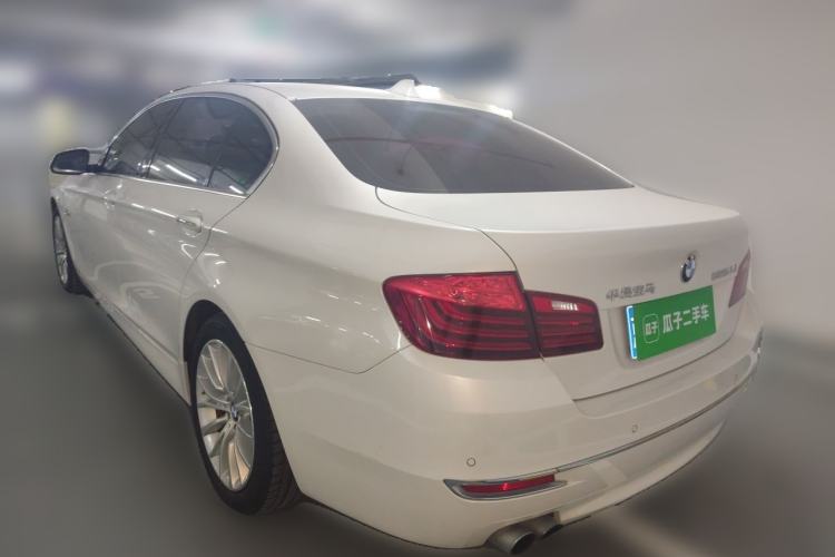 Used BMW 5 Series 2017 525Li Luxury Design Package Rear Left 45 Deg