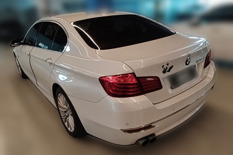 Used BMW 5 Series 2017 525Li Luxury Design Package Rear Left 45 Deg