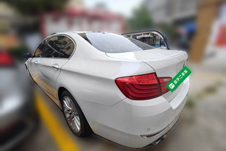 Used BMW 5 Series 2017 525Li Luxury Design Package Rear Left 45 Deg