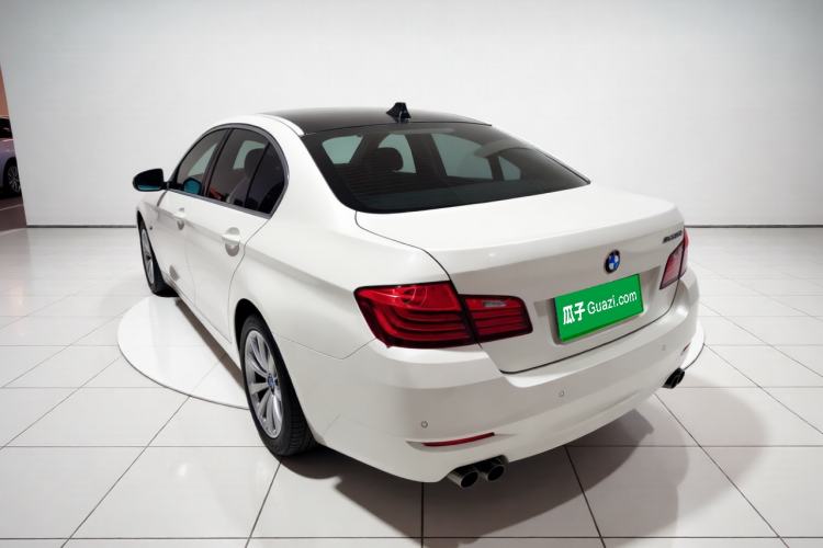 Used BMW 5 Series 2017 520Li Elegant Edition Rear Left 45 Deg