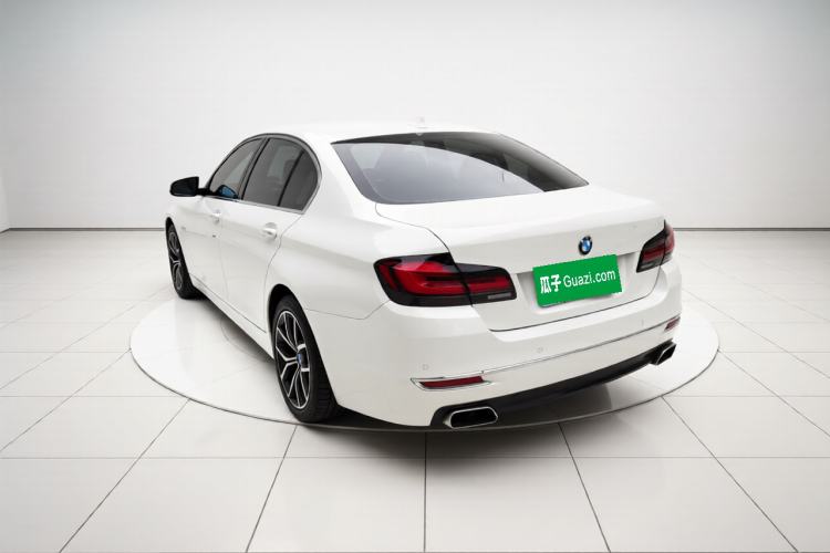 Used BMW 5 Series 2017 525Li Luxury Design Package Rear Left 45 Deg