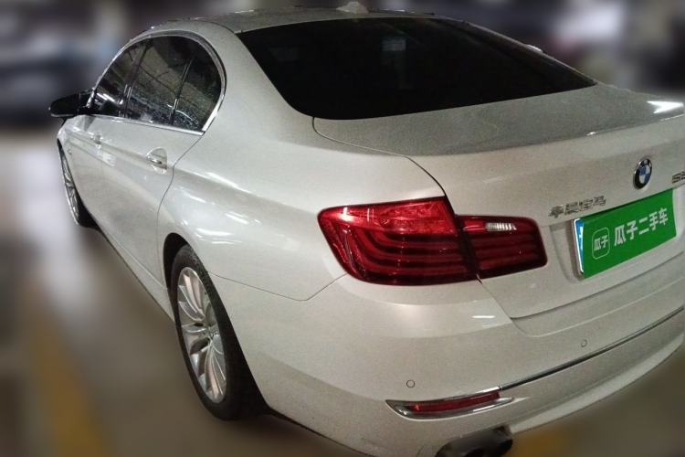 Used BMW 5 Series 2017 525Li Luxury Design Package Rear Left 45 Deg