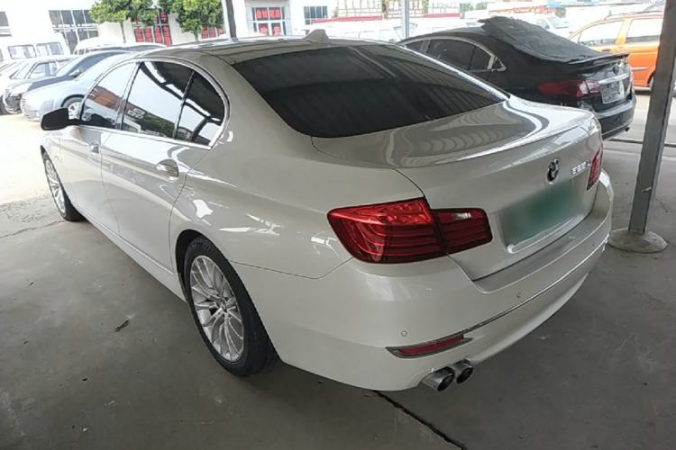 Used BMW 5 Series 2017 525Li Luxury Design Package Rear Left 45 Deg