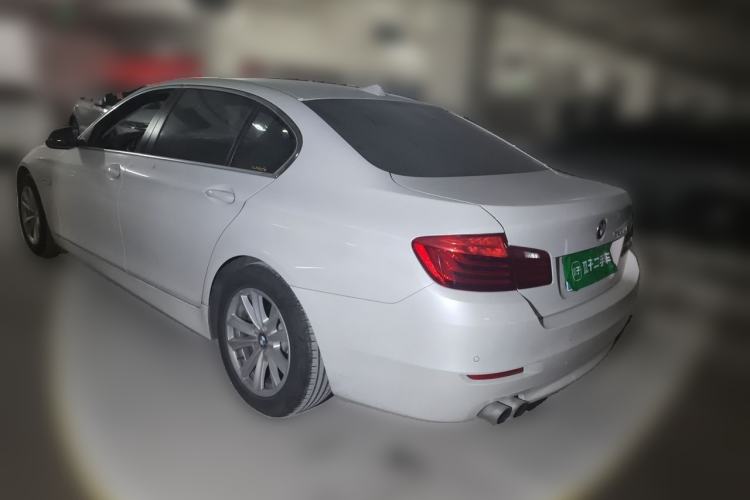 Used BMW 5 Series 2017 520Li Elegant Edition Rear Left 45 Deg