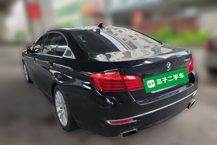 Used BMW 5 Series 2017 525Li Luxury Design Package Rear Left 45 Deg