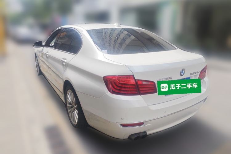 Used BMW 5 Series 2017 525Li Luxury Design Package Rear Left 45 Deg