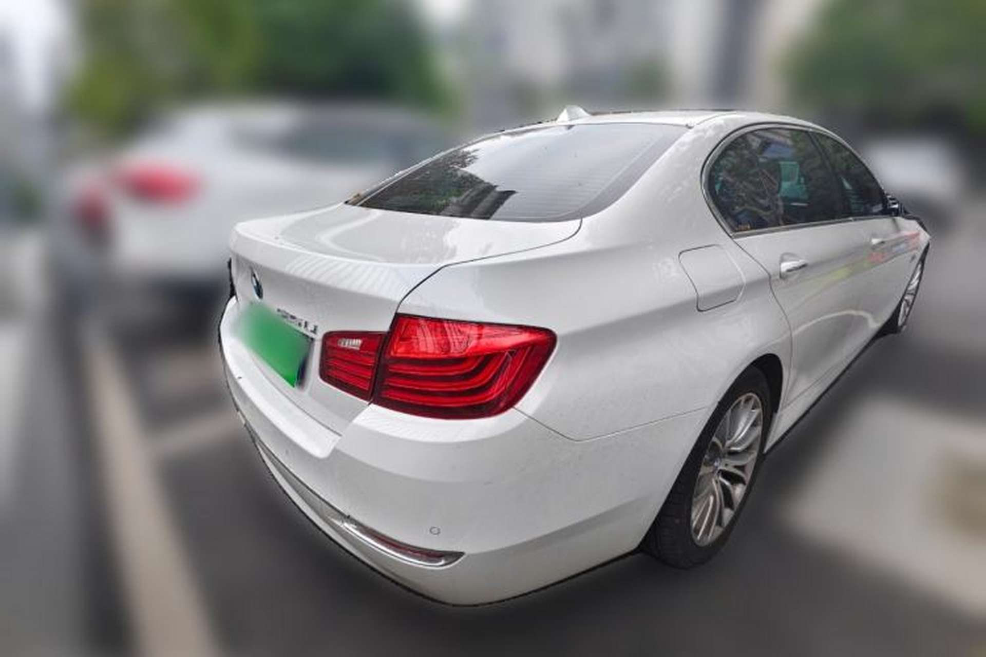 Used BMW 5 Series 2017 525Li Luxury Design Package Rear Right 45 Deg